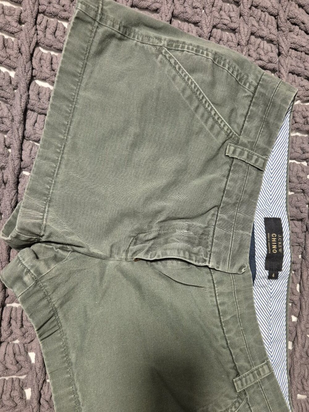 Women's olive green J. Crew chino shorts